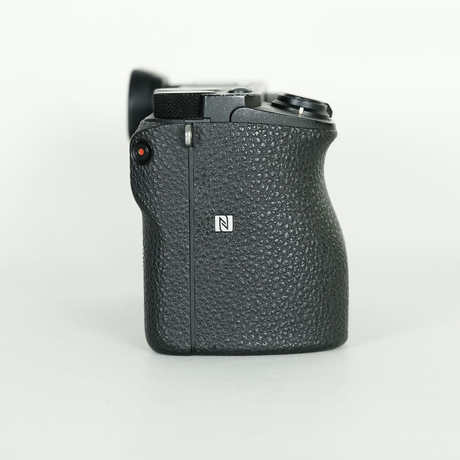 Sony α6500 美品　バッテリー2個付属 良品｜シャッター数29,793回｜バッテリー2個] SONY α6500（ILCE