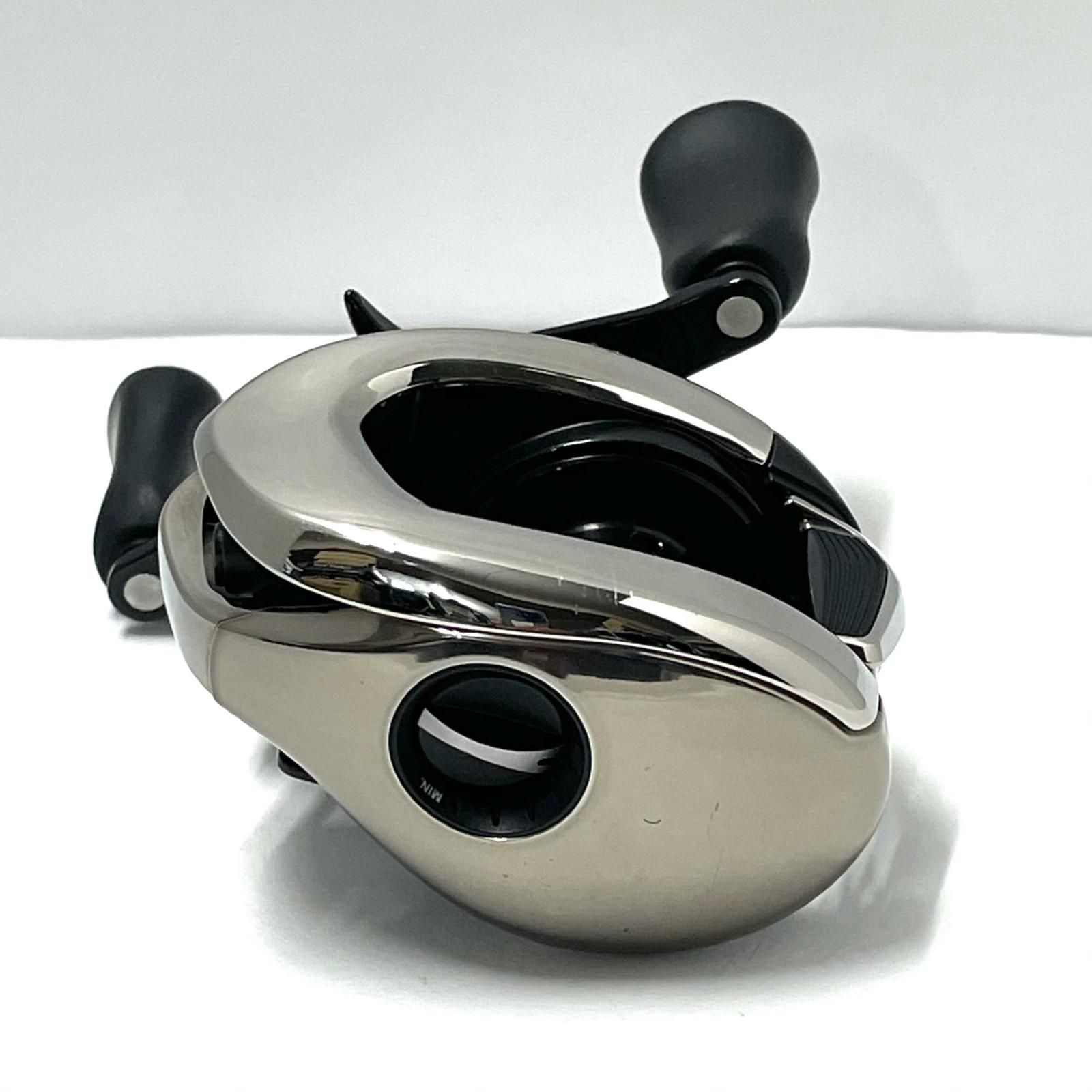 尾張小牧店】 中古 ※付属品なし SHIMANO | シマノ リール 21