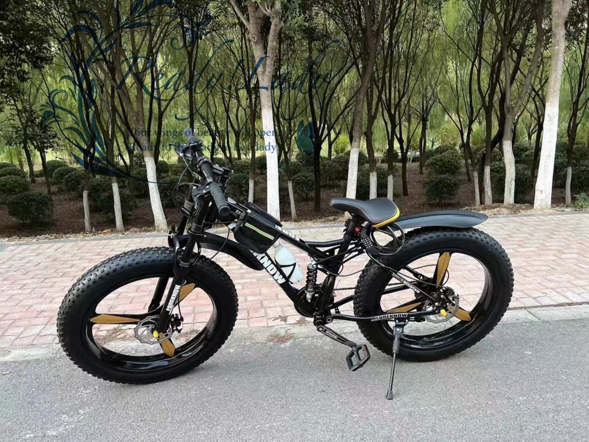 自転車MTB、ファットホイールバイク/ファットバイク/ファットタイヤマウンテンバイク、ビーチクルーザーファットタイヤバイクスノーバイクファットビッグ ファットバイク FATBIKE 送料無料 26インチ 6段変速 自転車