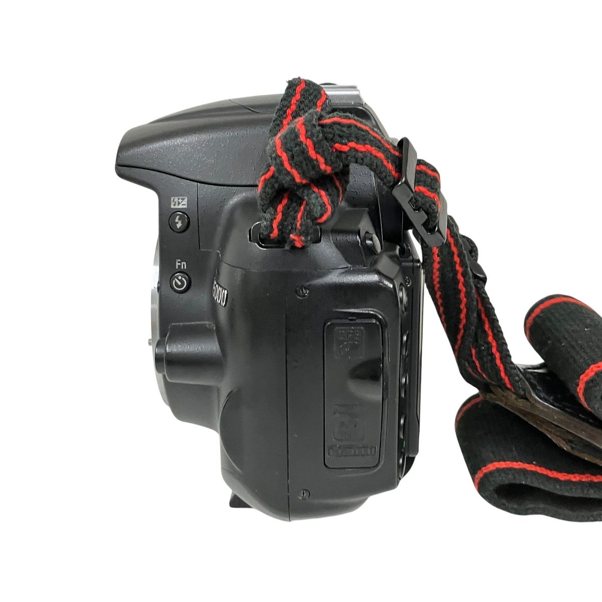 Nikon D5000 レンズキットセット Nikon D5000 レンズキット 18-55mm F3