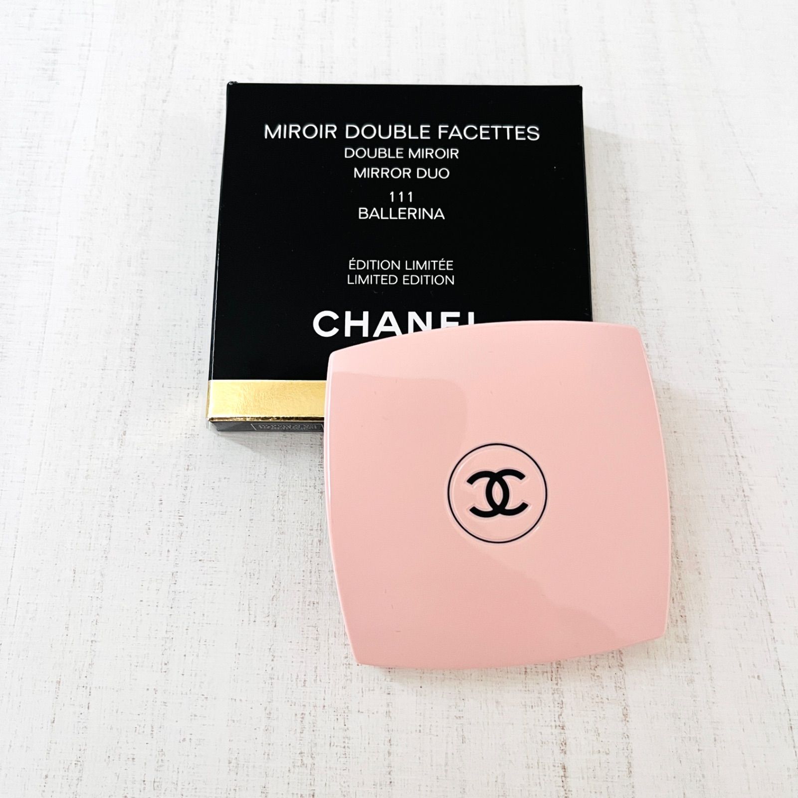 最上の品質な CHANEL ミロワール ドゥーブル ファセット 111