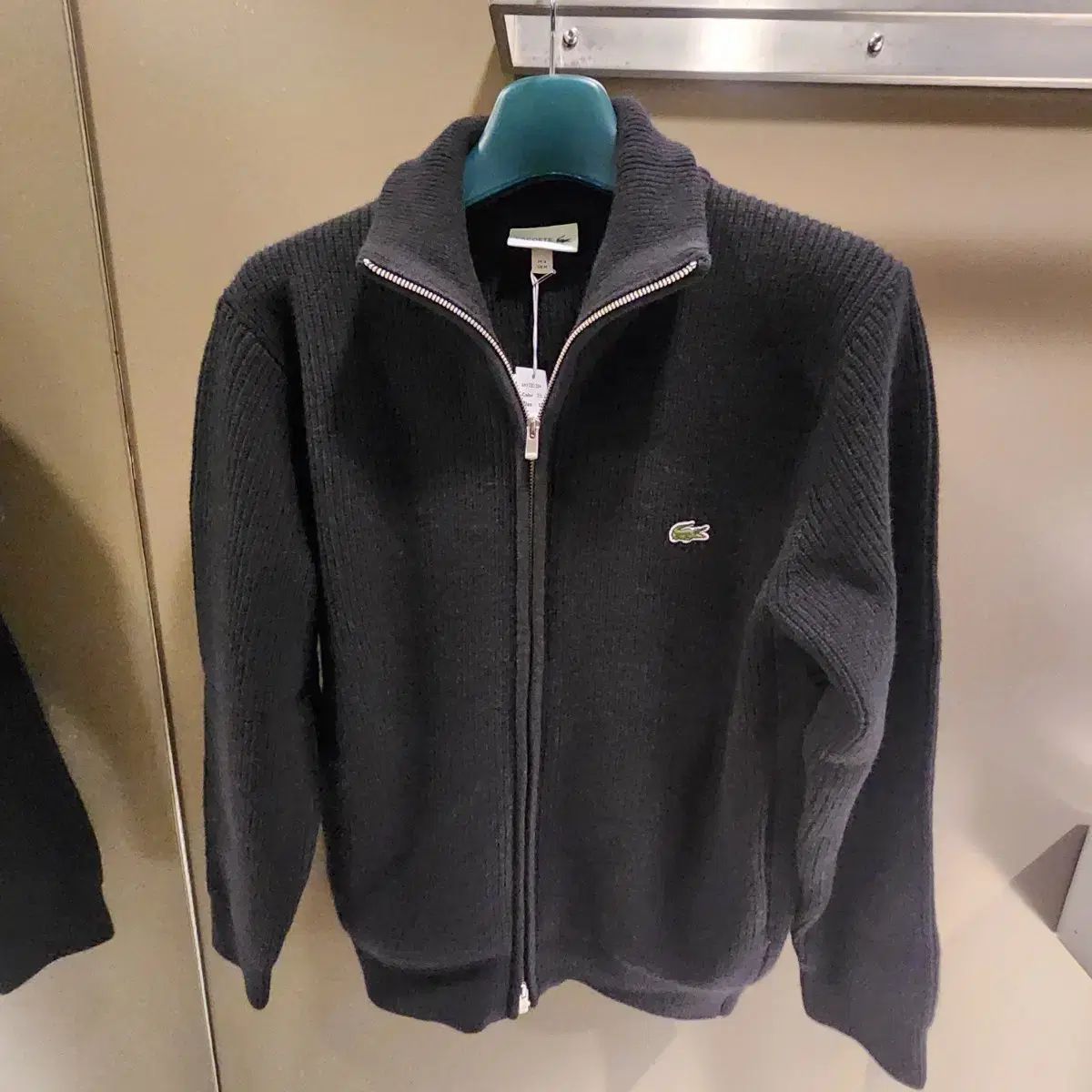 カーディガン ニット