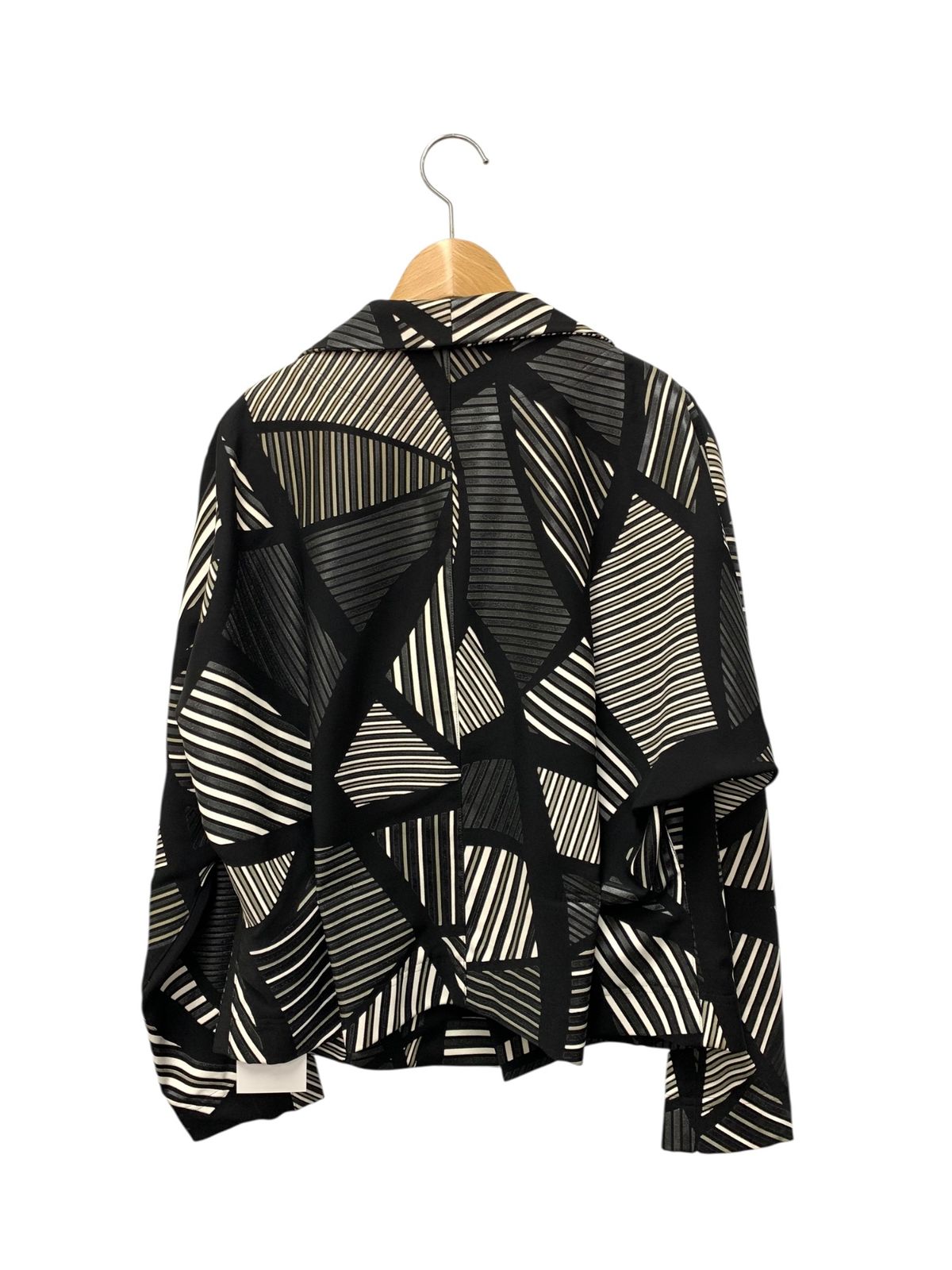 イッセイミヤケ IM44FC503 変形ジャケット 2 ブラック ITK3BXX8NODG