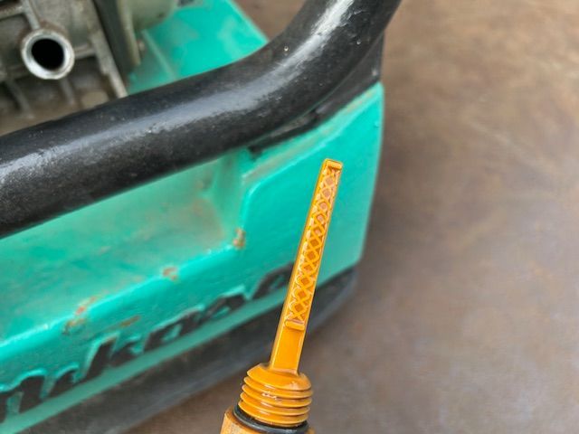 プレートコンパクター