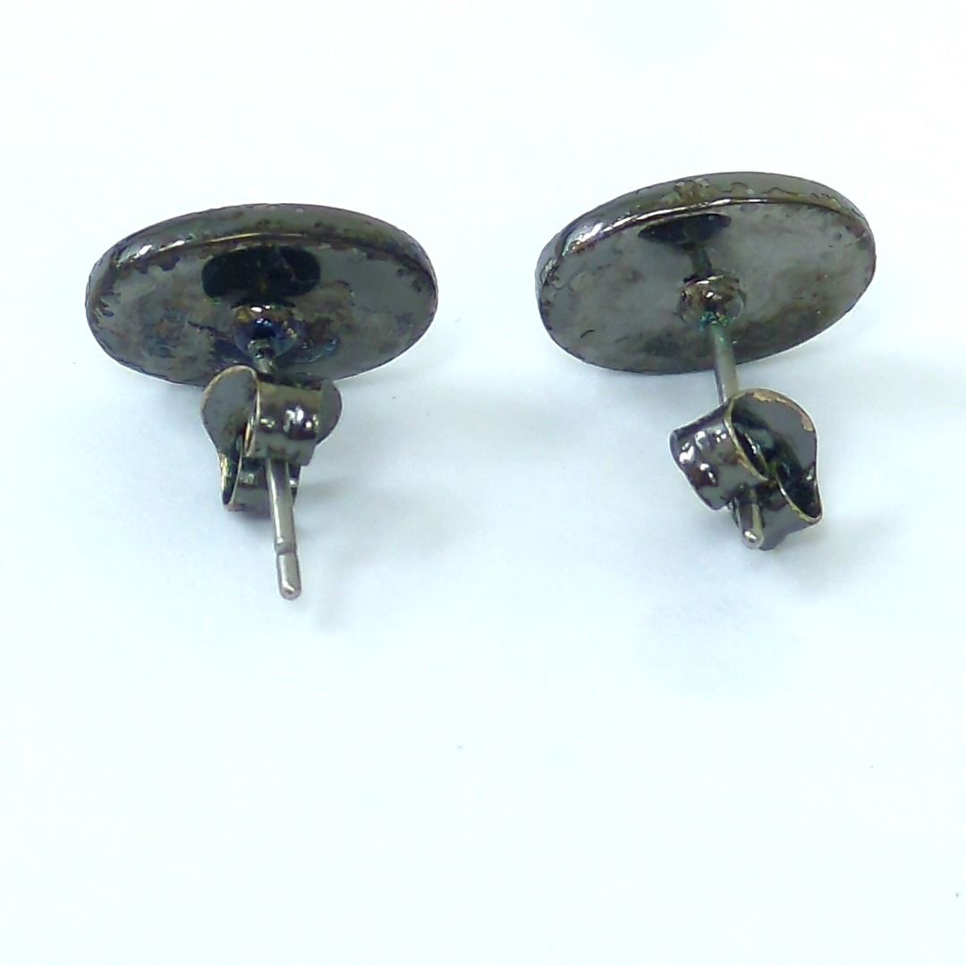 Vivienne Westwood ヴィヴィアンウエストウッド エンボス ロゴ