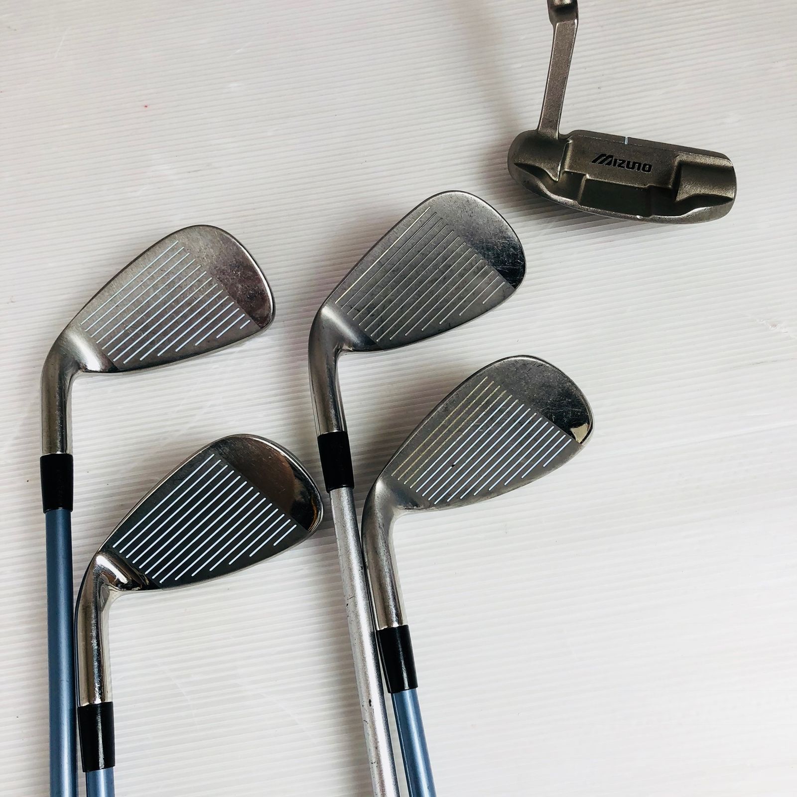 右利き パター付