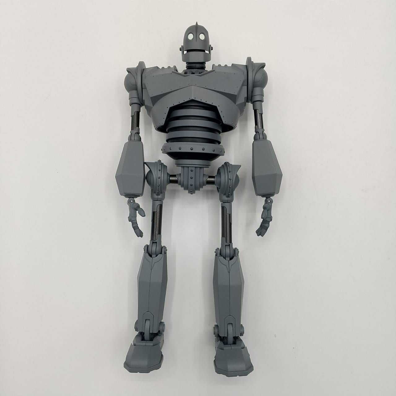 FIG]RIOBOT アイアン・ジャイアント The Iron Giant 1/80 完成品