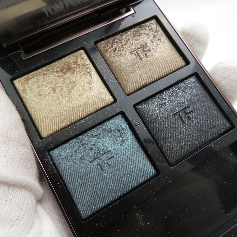 美品 TOMFORD トムフォード アイカラークォード アイシャドウ 32