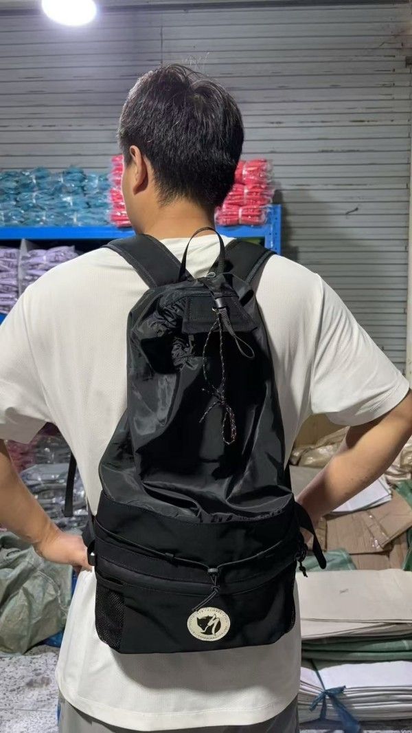 リュックサック ボディバッグ