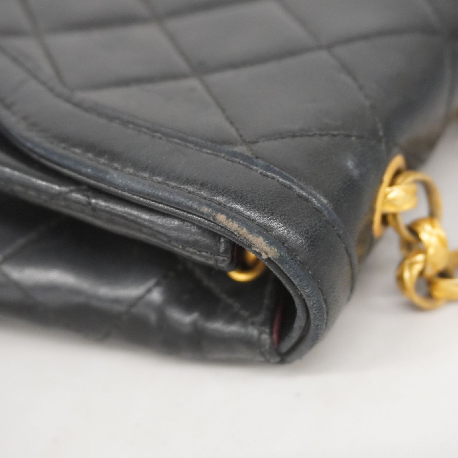 シャネル マトラッセ ラムスキン ショルダーバッグ シャネル(Chanel) シャネル ショルダーバッグ マトラッセ