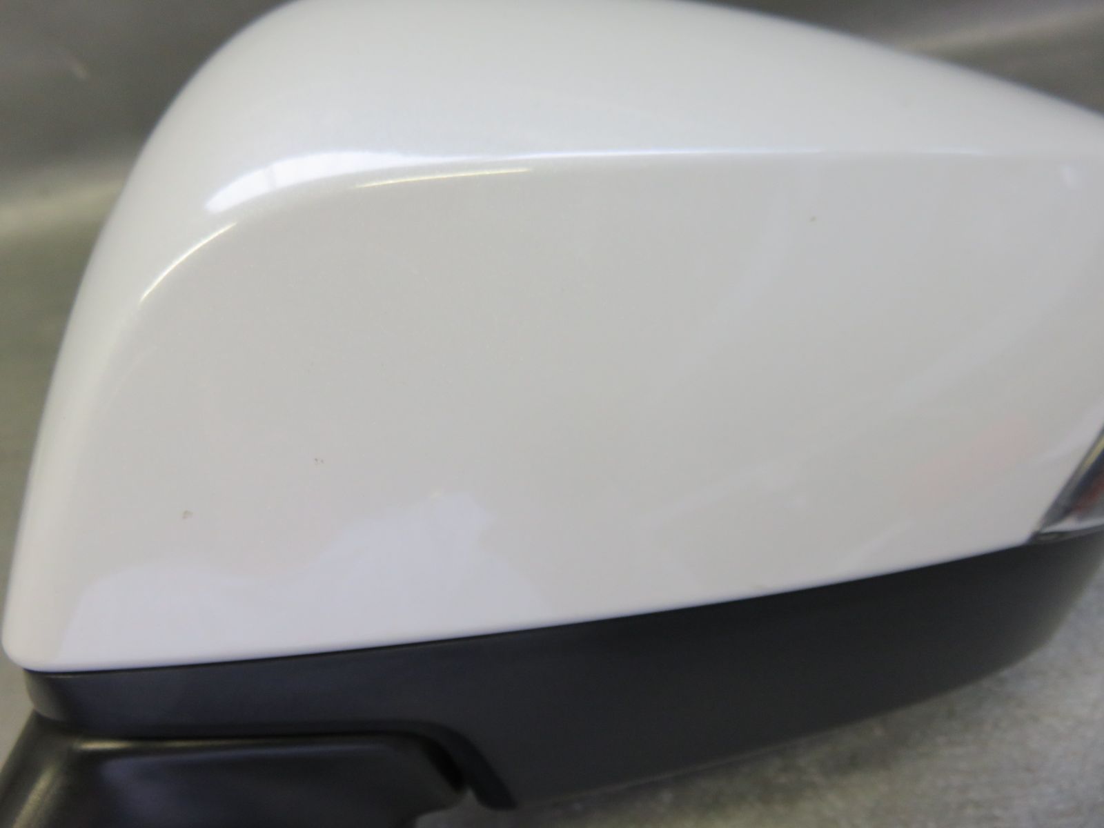 STD7415 スバル純正 VM4 VMG レヴォーグ ドアミラー サイドミラー 左 助手席 K1X クリスタルホワイトパール