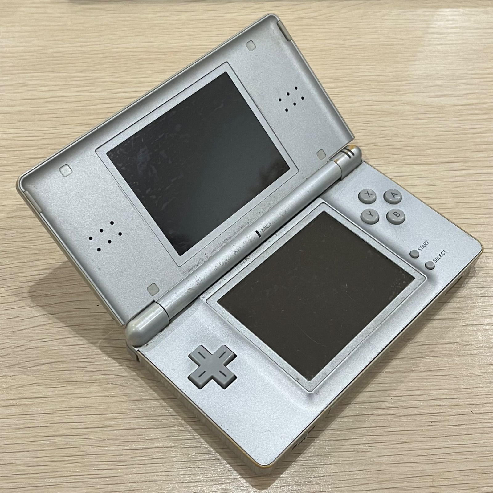 ニンテンド-DS LITE (ジャンク品扱い) 任天堂】Nintendo DS Lite ジャンク品 - メルカリ