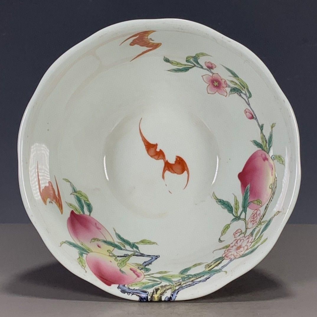 パステル寿桃の水缶   水洗い  景徳鎮 陶磁器 装飾品 工芸品美術品 置物 乾隆粉彩寿桃碗 景徳鎮 陶磁器 装飾品 工芸品 美術品 置物