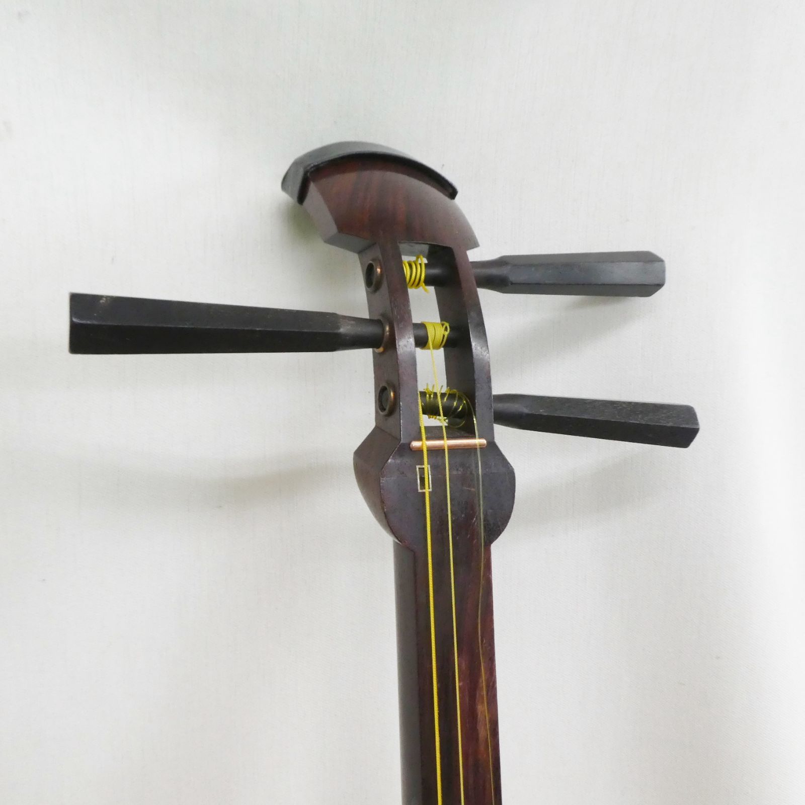 R107【激安】三味線 正寸 中棹 伝統楽器 中古 現状 /100 - メルカリ