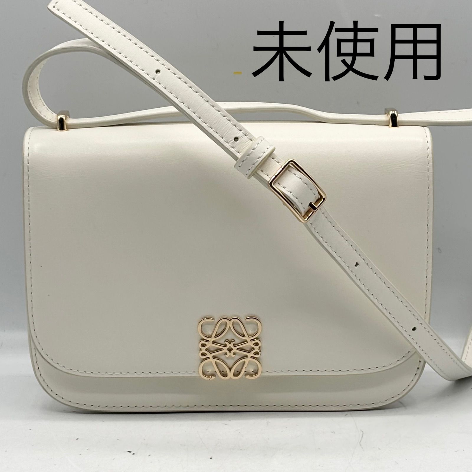 LOEWE ロエベ 未使用！ アナグラム スモール ゴヤ レザー フラップ