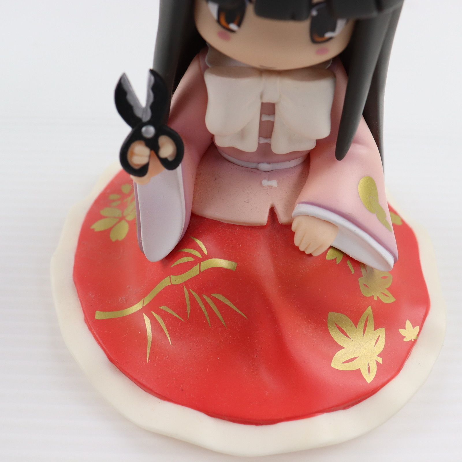 盆栽を愛でる仕事の輝夜 東方project フィギュア 東方ソフビシリーズ19