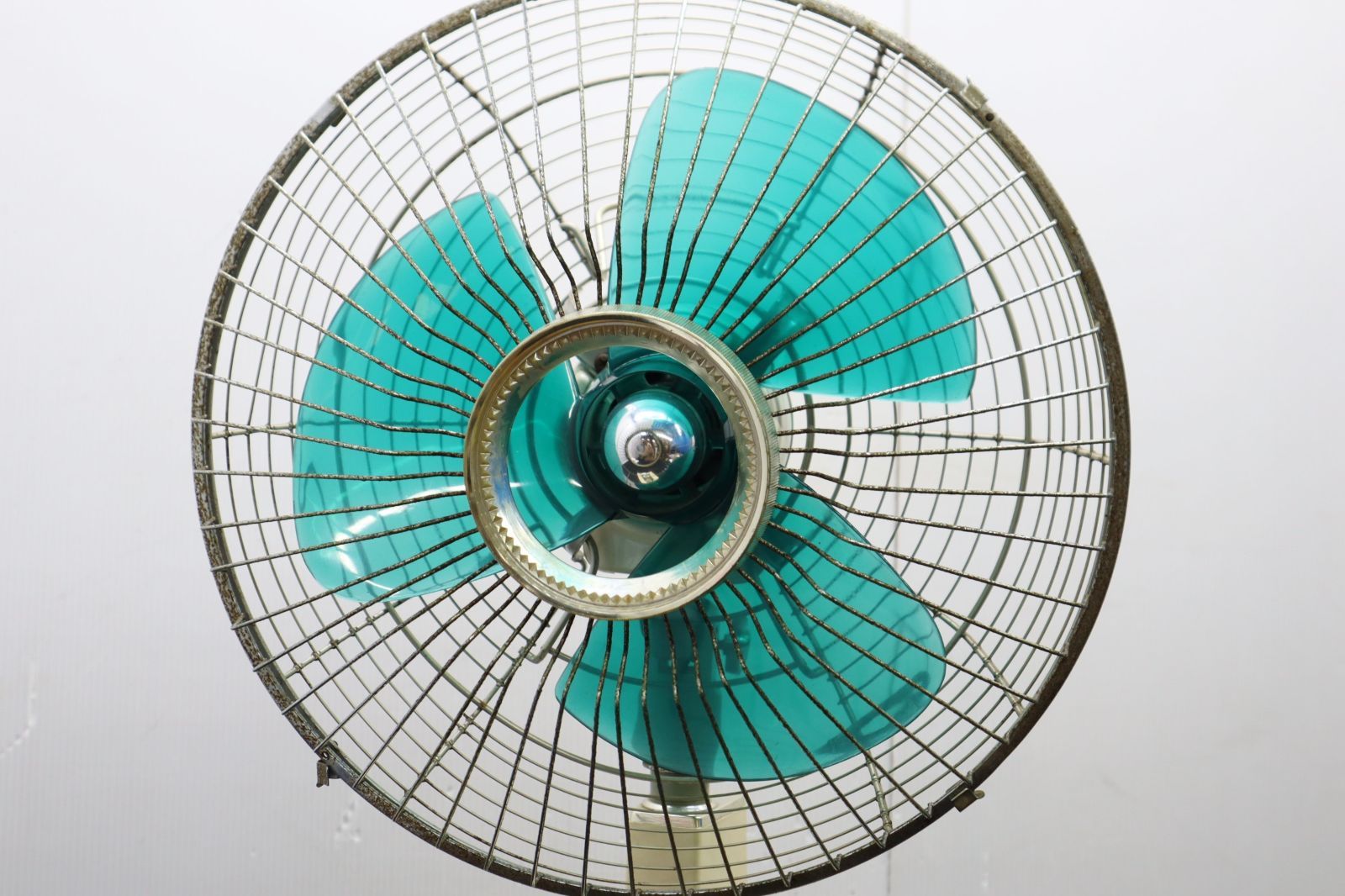 ▽昭和レトロ・当時物！ ｜3枚羽 扇風機｜HITACHI 日立 販売済み H-642 