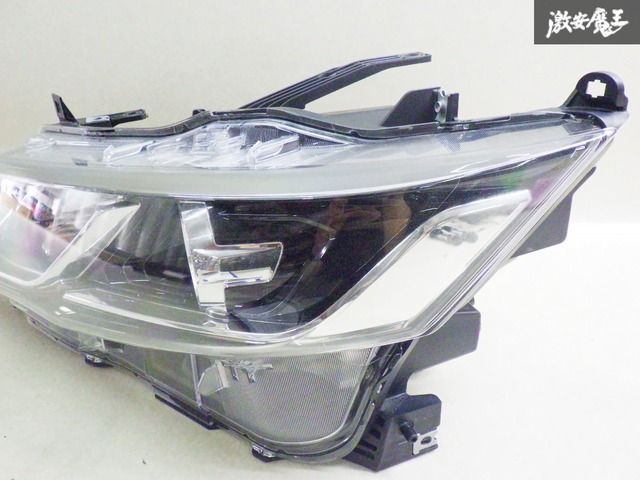 点灯OK!2万キロ外し！】日産純正 C27 セレナ 前期 ヘッドライト