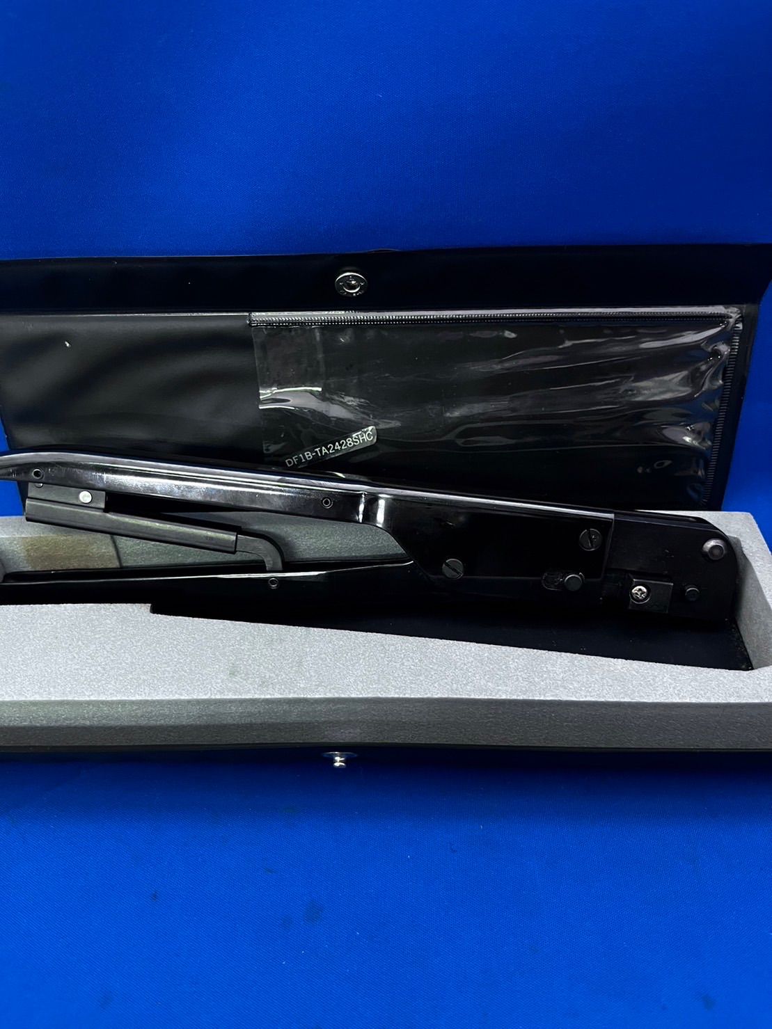 ヒロセ電機 圧接工具 端子圧着 DF1B-TA2428SHC - メルカリ ヒロセ電機 圧接工具 端子圧着 DF1B-TA2428SHC - メルカリ
