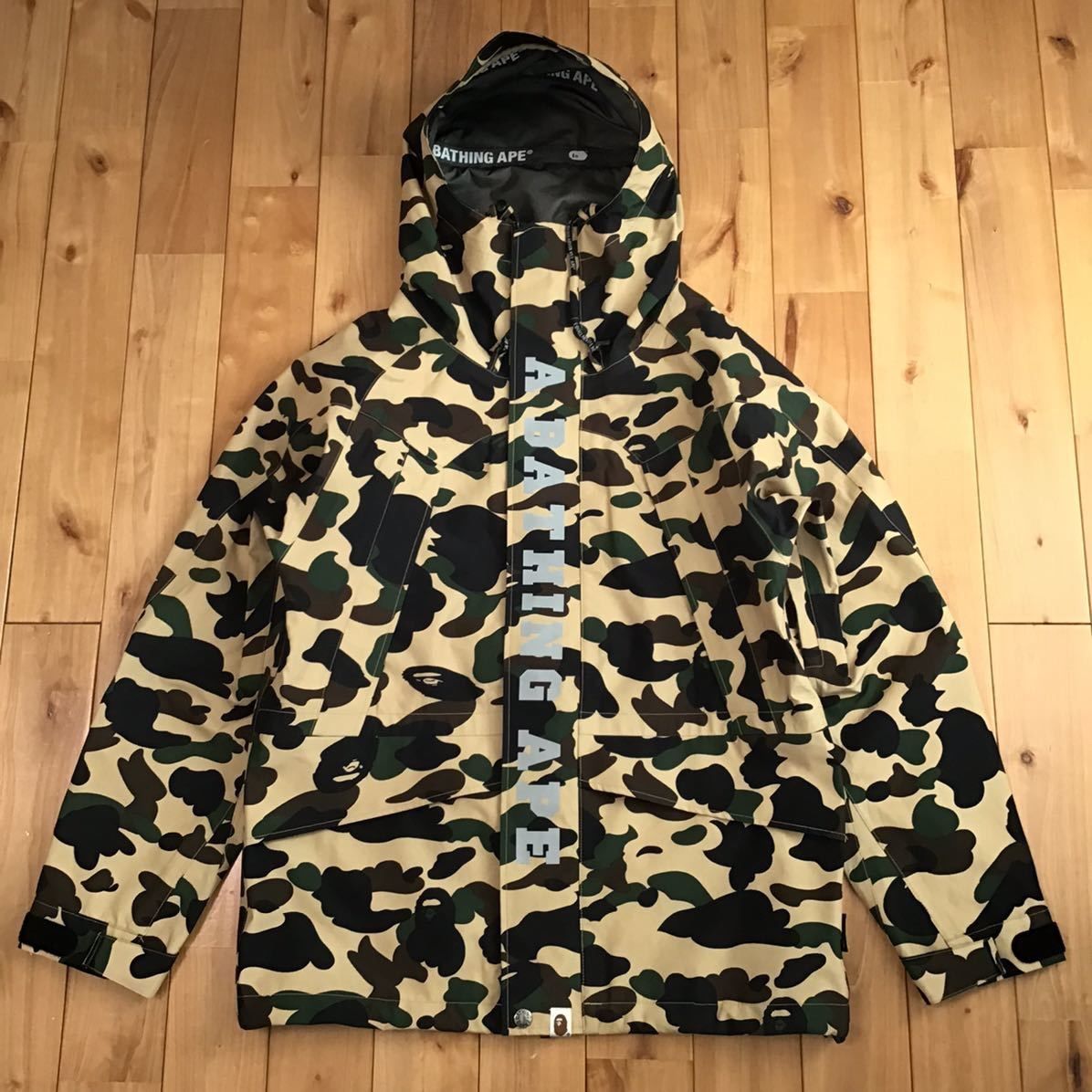 スノボジャケット型bape スノボダウン型 シャークジャケット