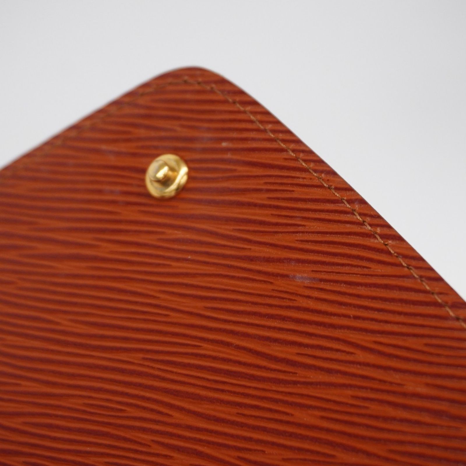 LOUIS VUITTONクラッチバッグエピアールデコ カスティリアンレッド