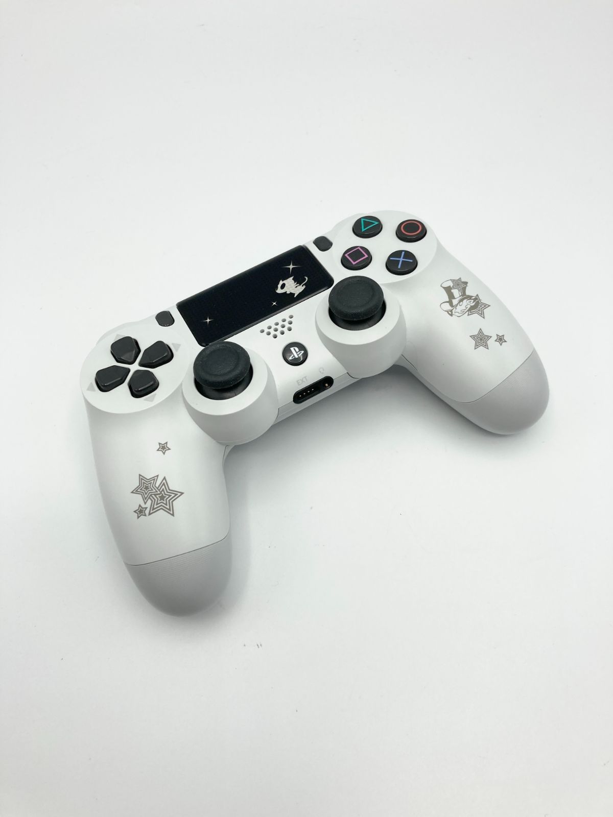 中古 PS4本体 pro ペルソナ5 ザ・ロイヤルLimited Edition