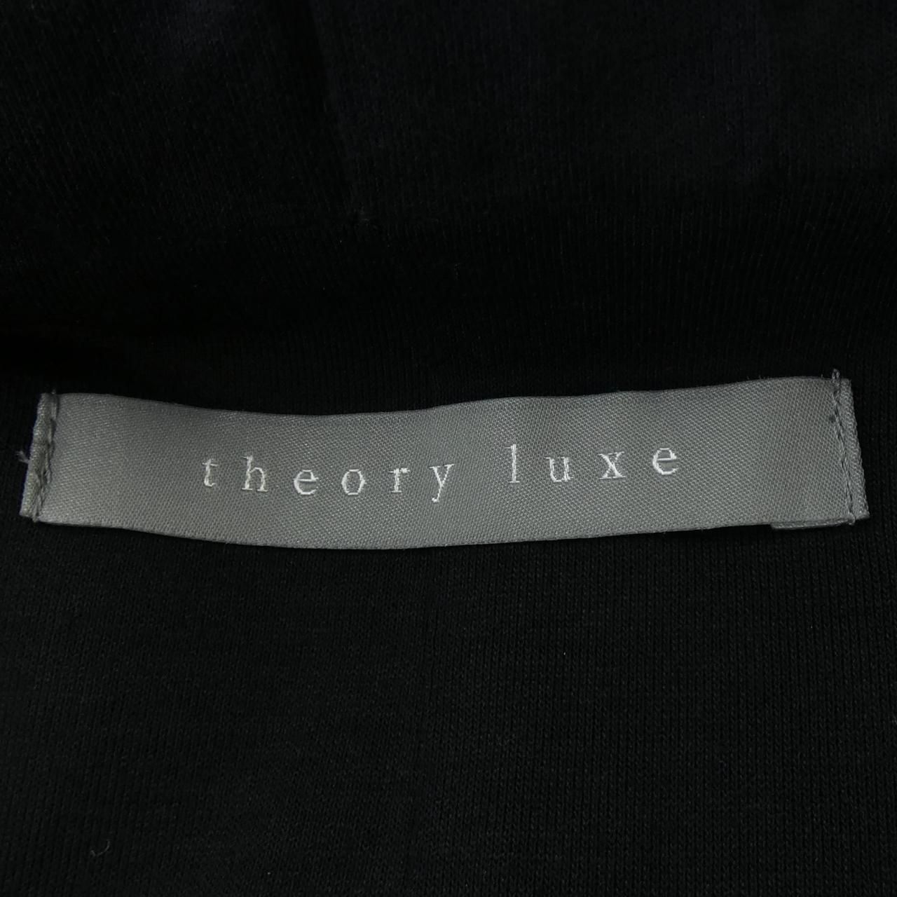 Theory luxe