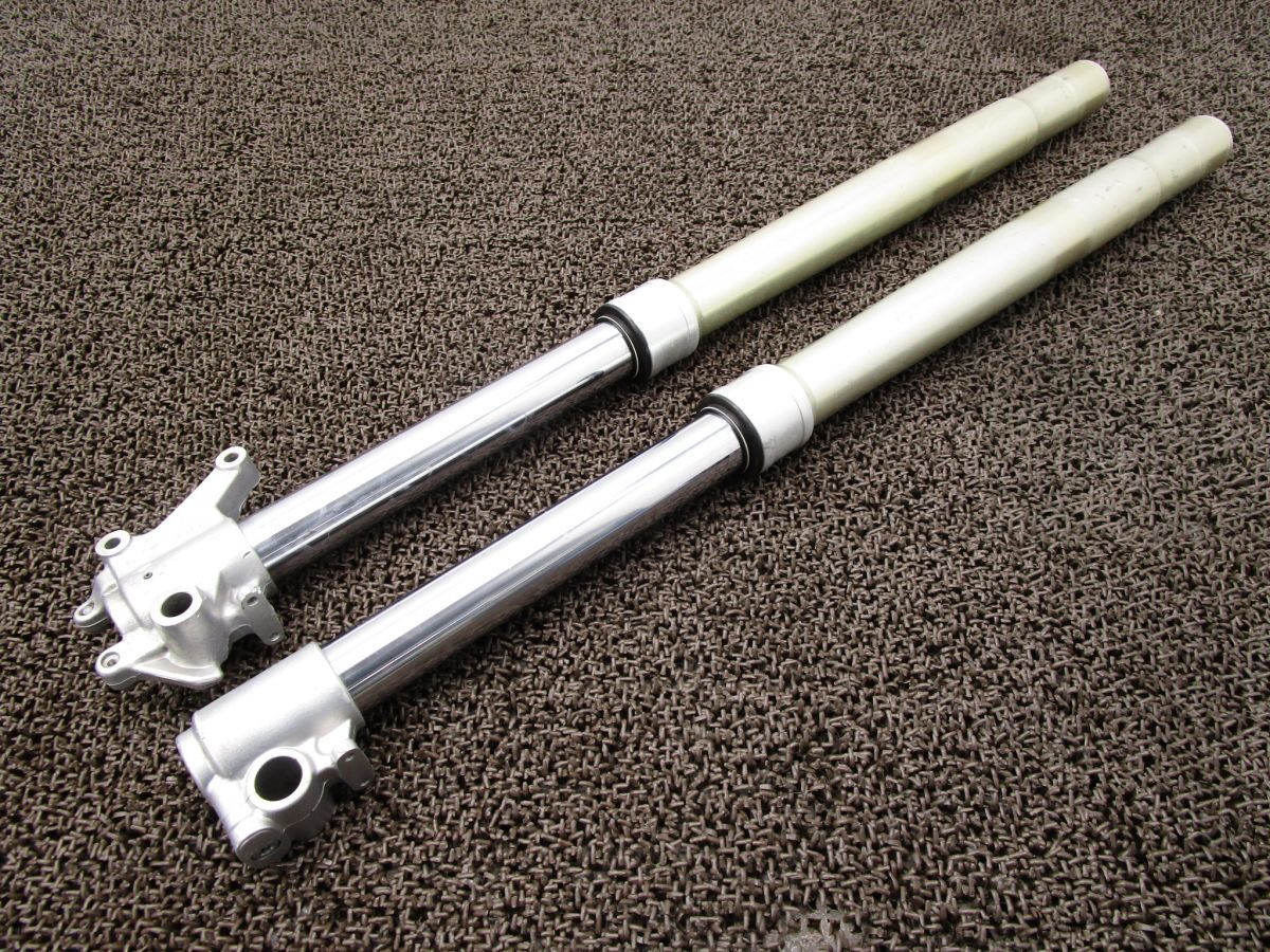 TS125R 倒立 フロントフォーク □A5577！SF15A スズキ 【 F115