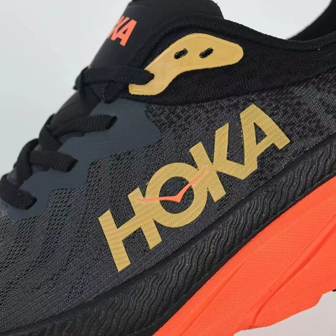 新品未使用ですホカオネオネ【HOKA】CHALLENGER ATR7 カジュアルスニーカー男女同型ですメンズスニーカー