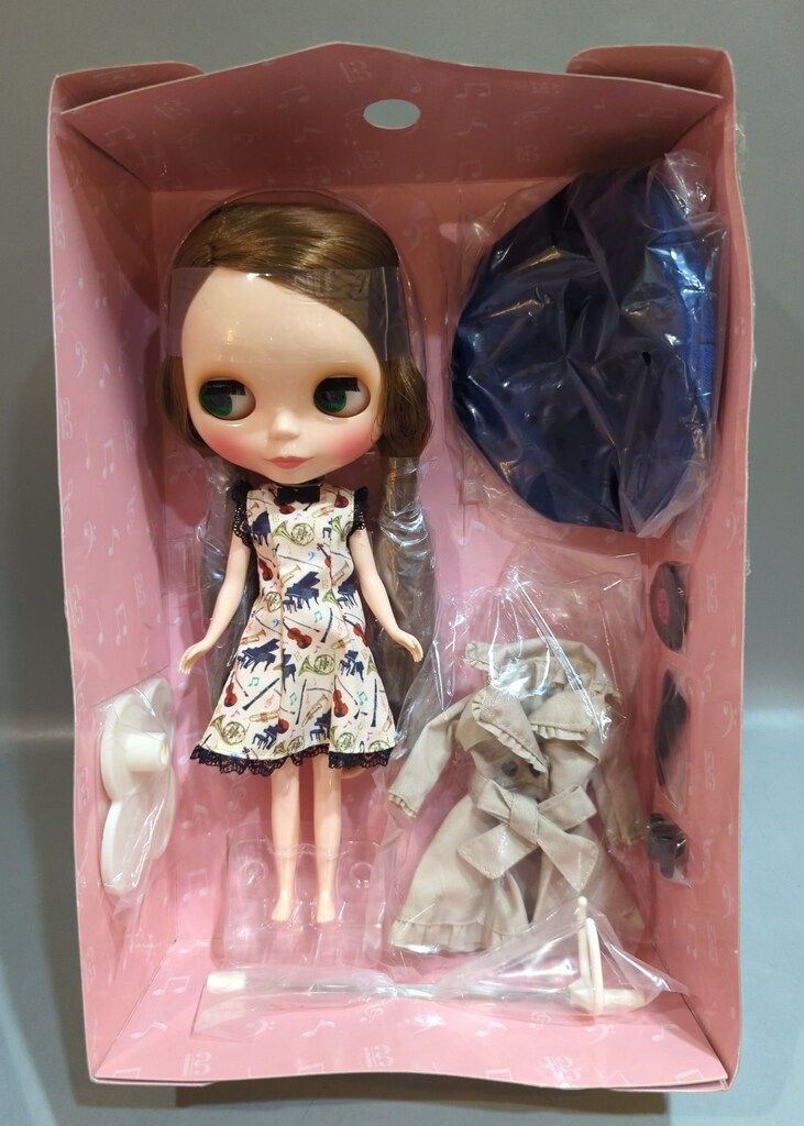 ショップ限定ドール ネオブライス 「ミュージカルトレンチ」 ブライス