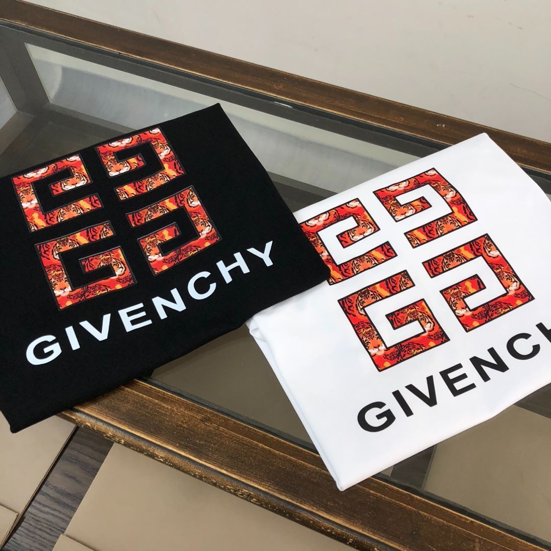 本日限定特価】GIVENCHY 春夏 ロゴプリントTシャツ [本日特価