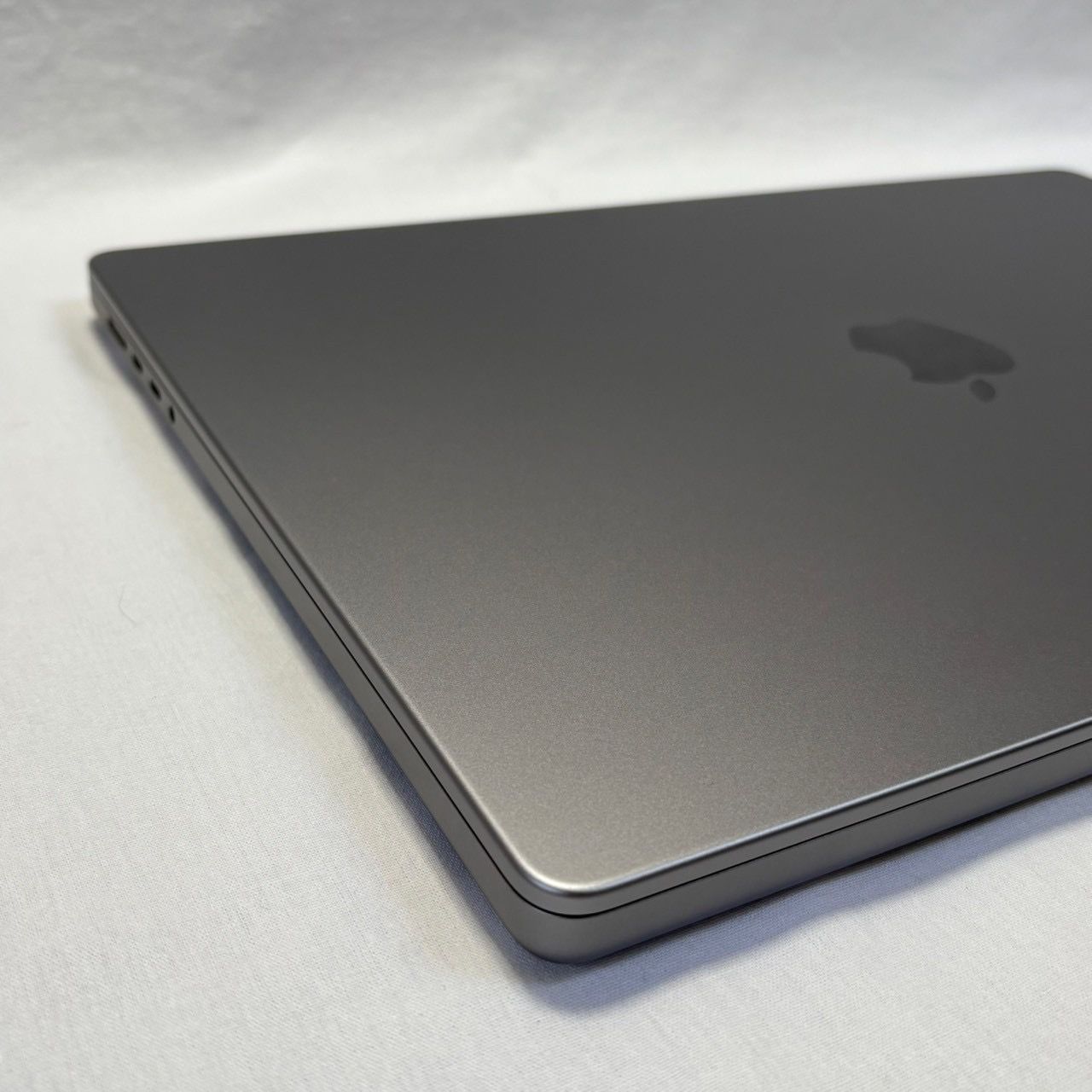 【美品】MacBook Pro 1TB / 16GB / 充放電162回 Apple MacBook Pro 16.2インチ Liquid Retina XDRディスプレイ