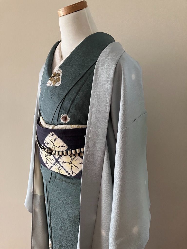 縮緬 長羽織 仕立て替え 正絹 ロング丈 蛍ぼかし 白藍 上品な淡色 C031