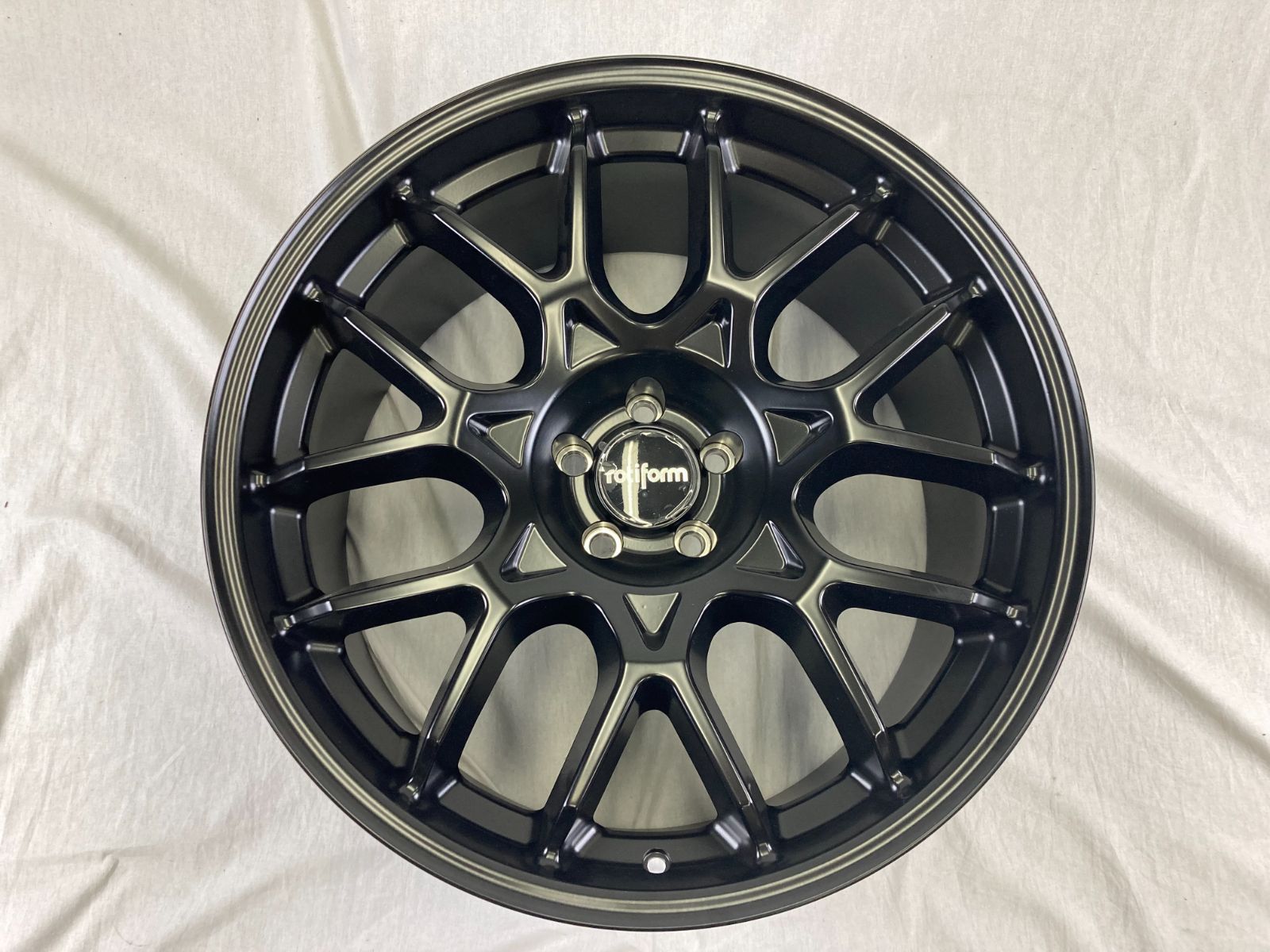Rotiform