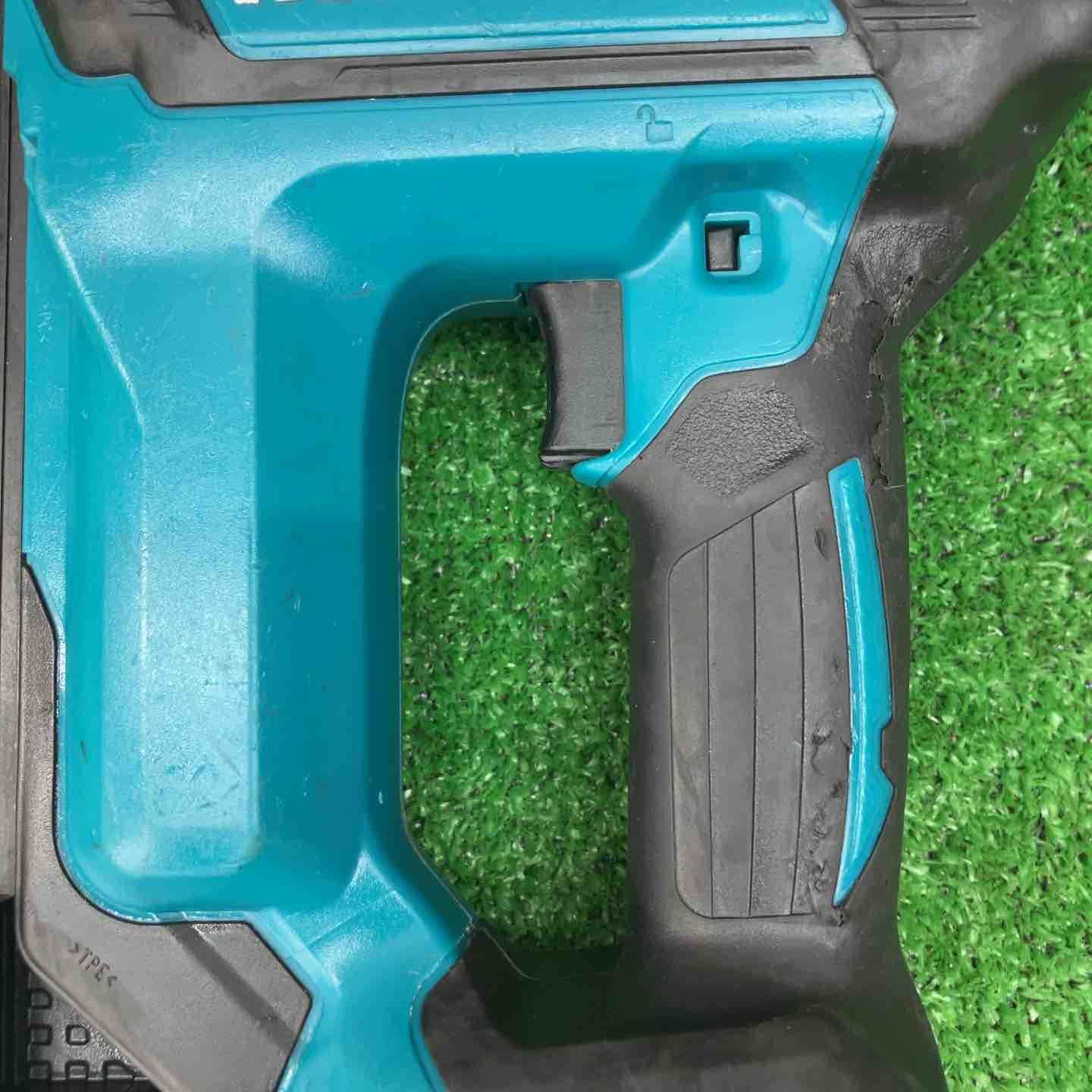 充電式35mm面木釘打ち機