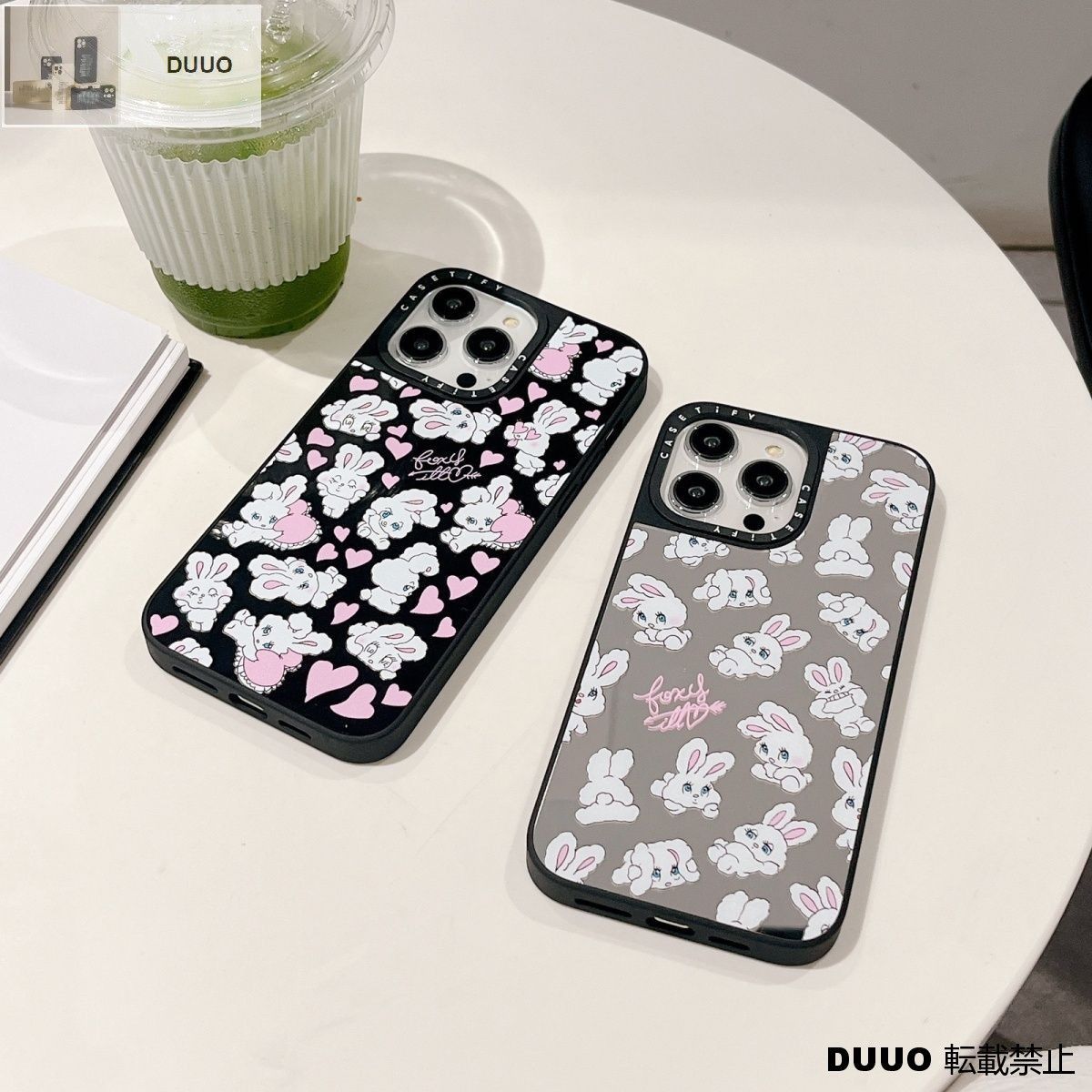 可愛い foxy illustrations iPhoneケース ブラックとシルバー