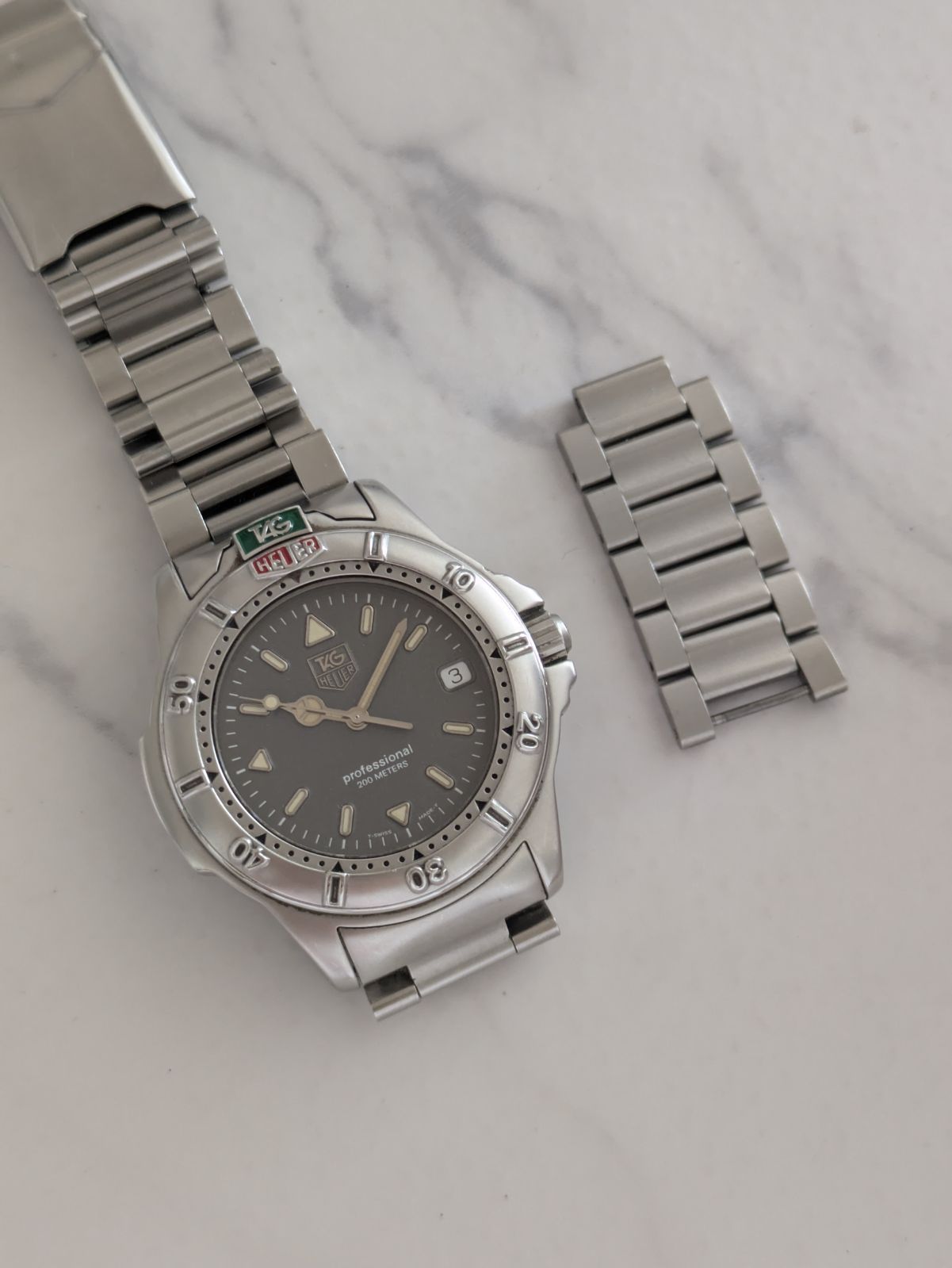 稼動品！タグホイヤー 4000シリーズ メンズ WF1111-0 38mm 楽天市場