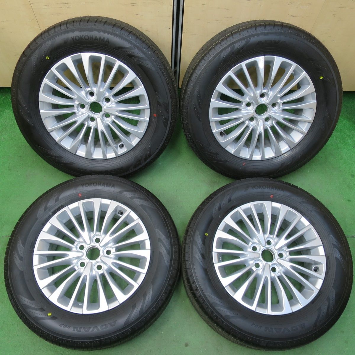 新車外し！24年☆トヨタ 40系 アルファード ヴェルファイア 純正 225