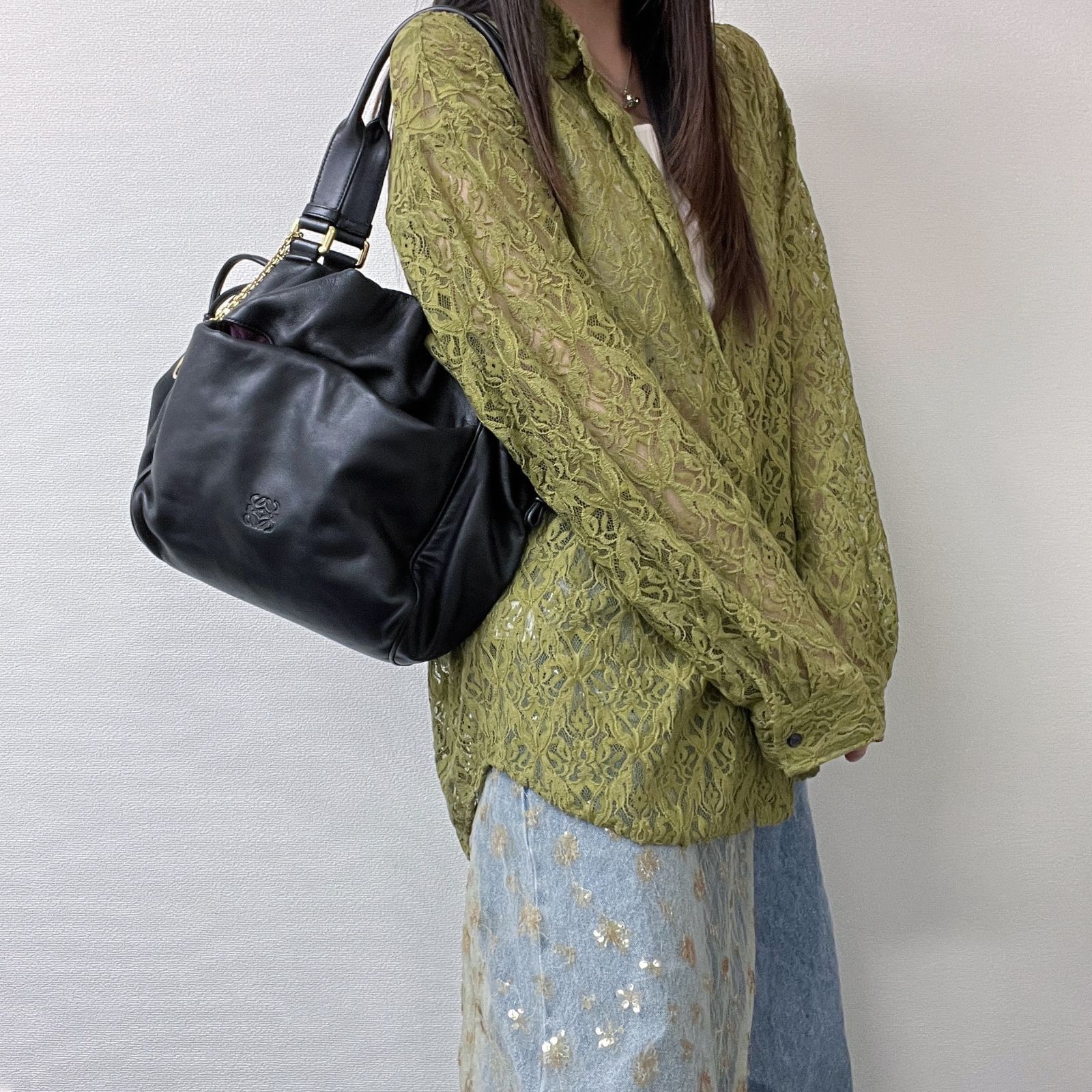 LOEWE ロエベ アナグラム ハンドバッグ ショルダーバッグ 肩掛け ブラック レザー チャーム ヴィンテージ レディース HIBUOCHI VINTAGE