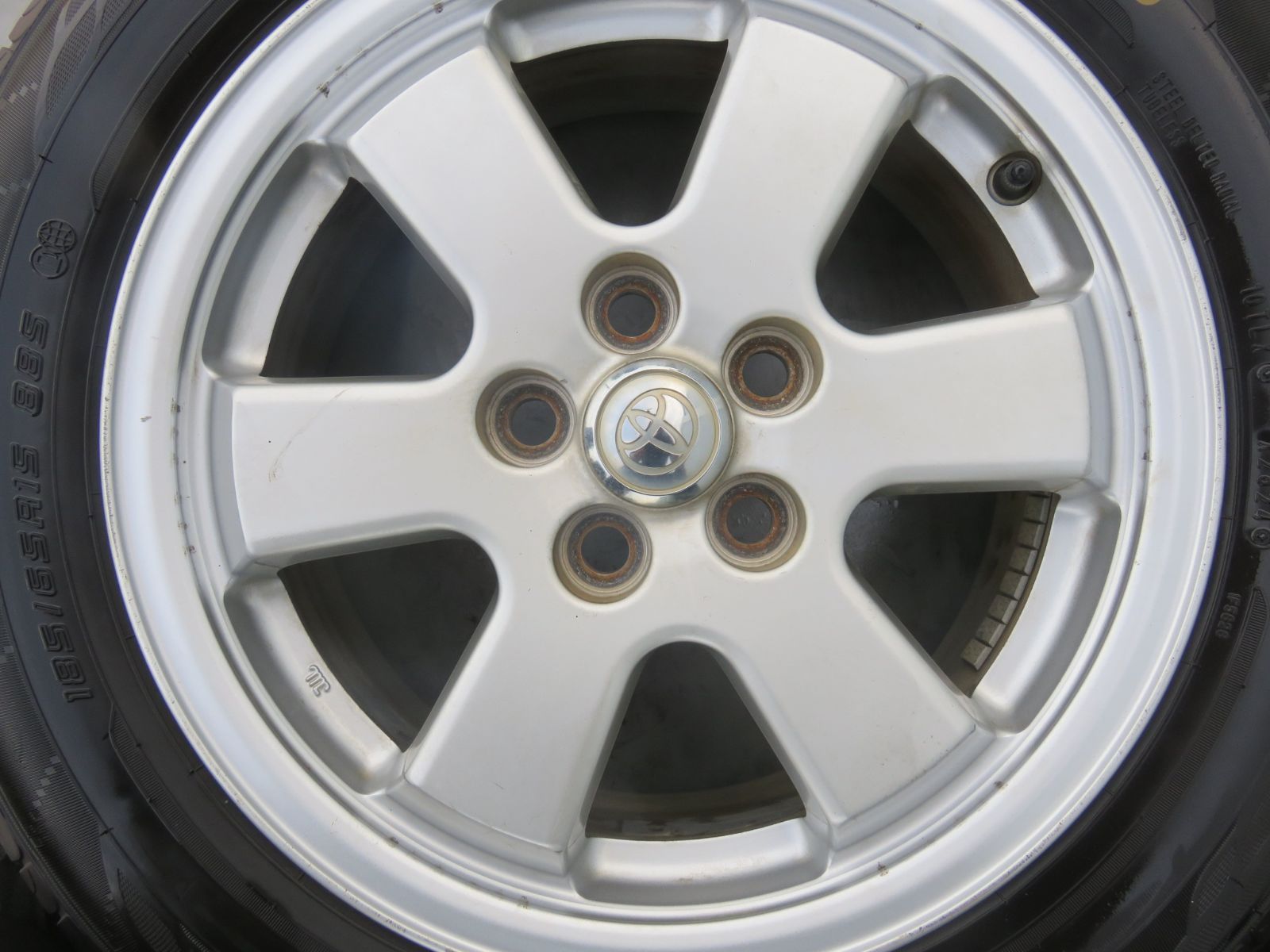 新品タイヤ プリウス 20 純正 ホイール 185 65 15