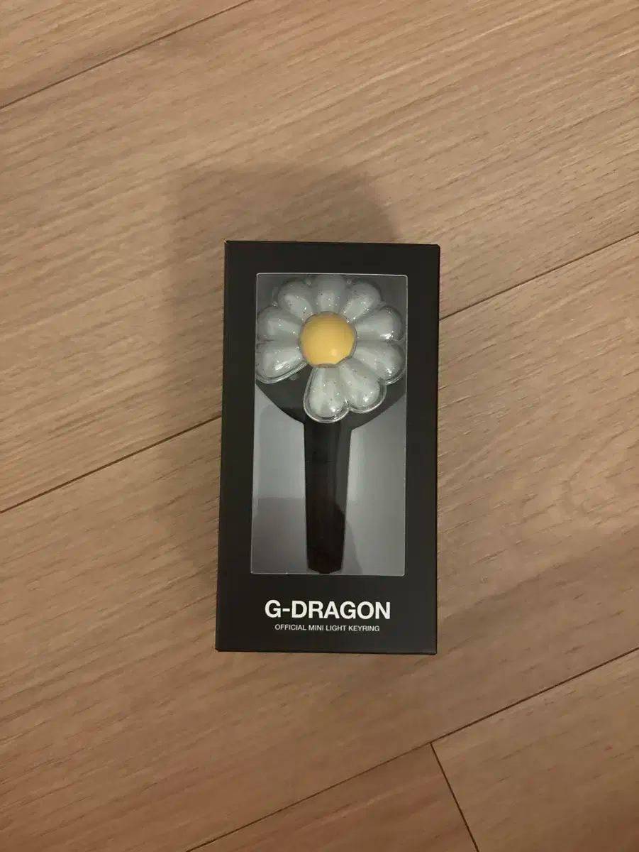 G-DRAGON ペンライト 鉢 ミニライトキーリング 3点セット 新品未開封 G-DRAGON(ジードラゴン) ペンライト キーリング G-DRAGON ペン
