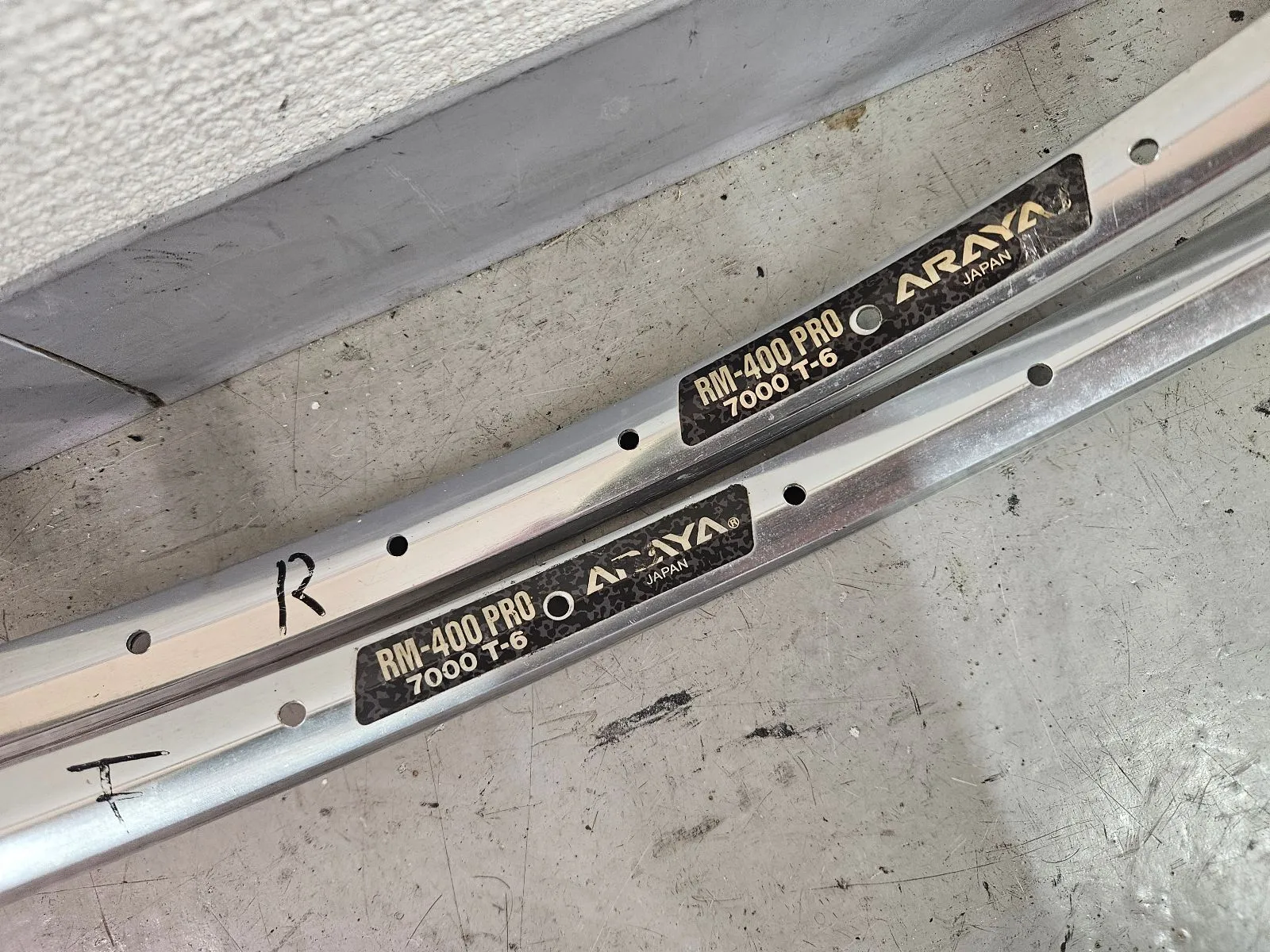 □ ARAYA RM-400 PRO CL 622×16c 32H アラヤ リム(2個) ロード 同梱