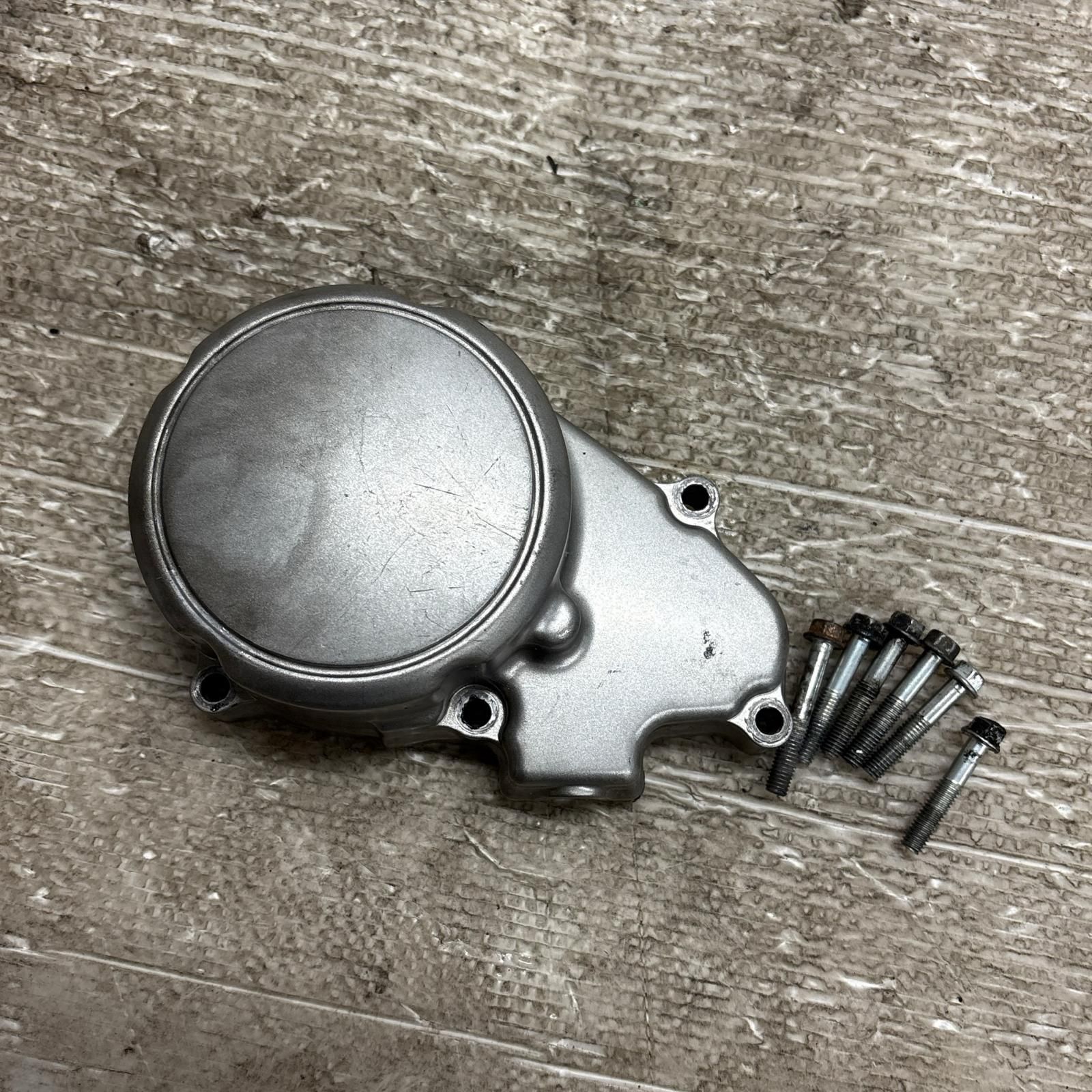 HONDA ホーネット250 MC31 ジェネレーターカバー ホンダ