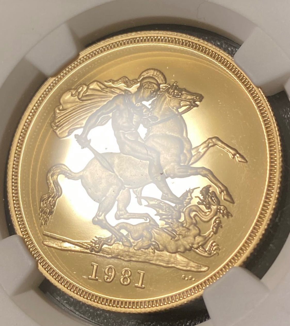 NGC準最高鑑定★1983年イギリス 1ソブリン プルーフ金貨★PF69UC NGC準最高鑑定☆1983年イギリス 1ソブリン プルーフ金貨☆PF69UC