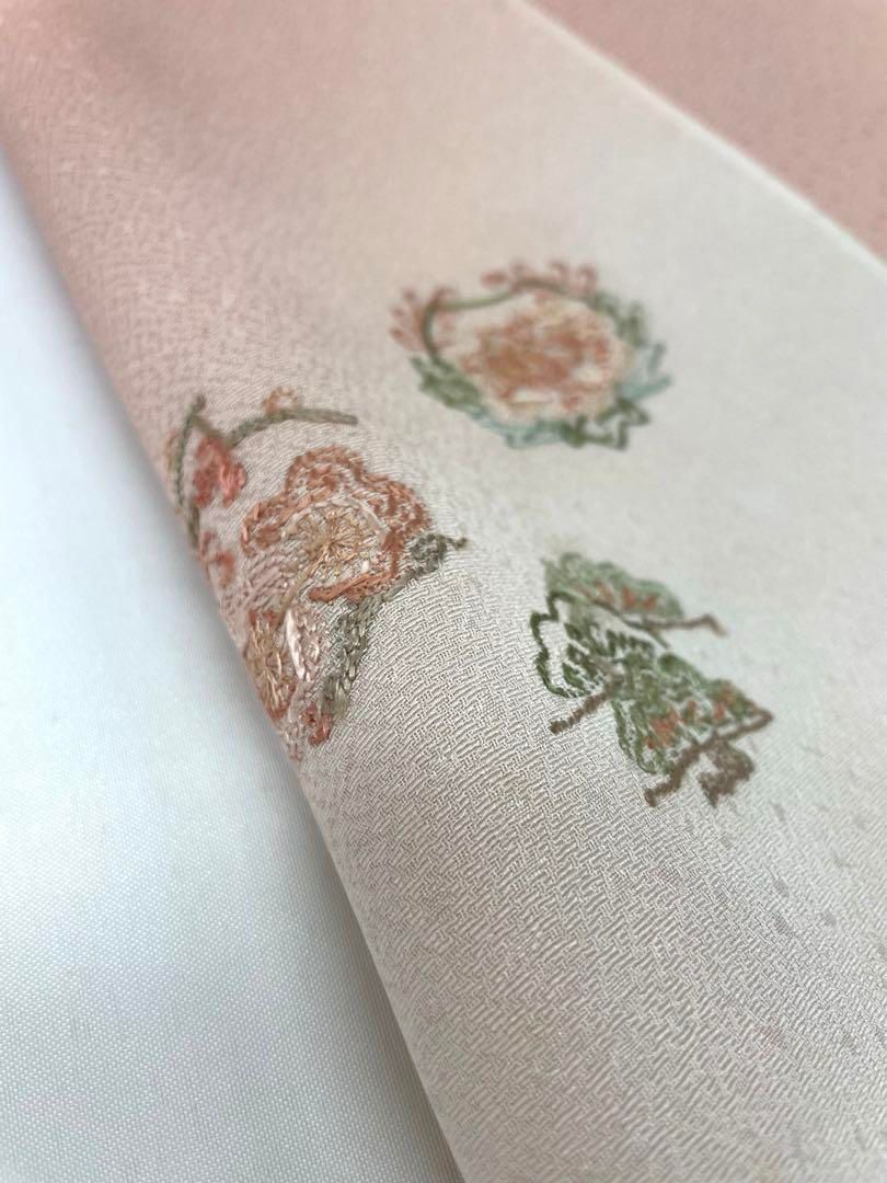 付け下げ 蘇州刺繍 相良刺繍 紋意匠 水柿色 正絹 反物 - メルカリ