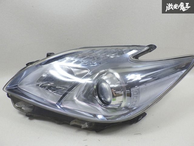 TOYOTA トヨタ 純正 ZVW30 プリウス 前期 ヘッドライト ヘッド