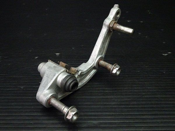ホンダ　CB400SF バージョンS NC31 フロントキャリパー ブレンボ(ホンダ純正) フロント ブレーキキャリパー（CB400SF