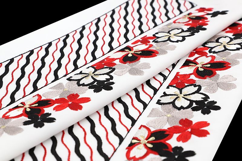 半衿 振袖 成人式 訪問着 刺繍 白地 金糸 塩瀬 赤 黒 グレー 桜 よろけ縞 シルエリー 結婚式 日本製 ポリエステル 半襟 No.10-7061