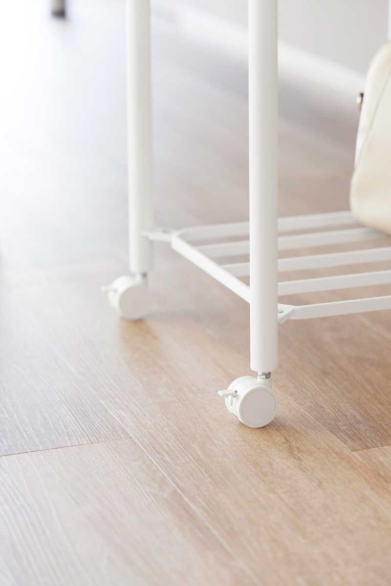 キャスター付き