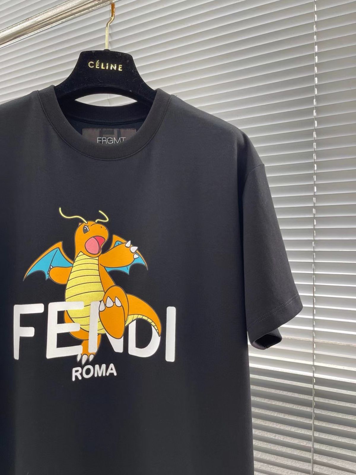 割引販促 FENDI✖️ポケモン カイリュー Tシャツ フェンディ ...